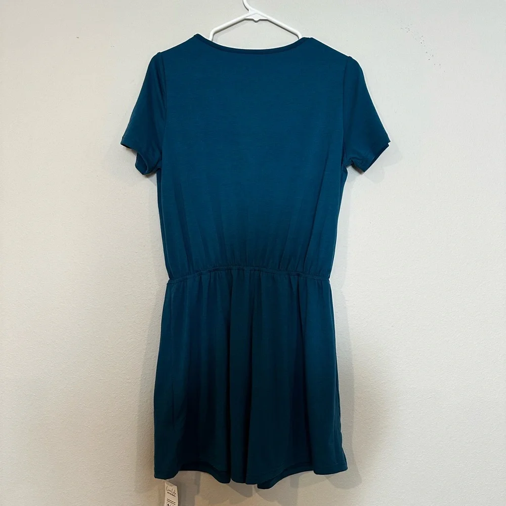 NWT Cupshe women’s size Medium Turquoise Summer Romper with drawstring waist.‎